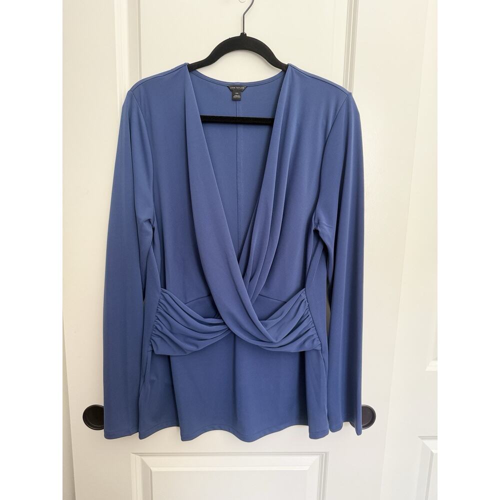 Ann Taylor Women’s Size XL Faux Wrap Blouse Twist Front Peplum Hem Light Blue